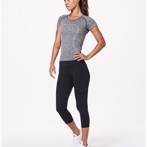 Lululemon Speed up crop 21’